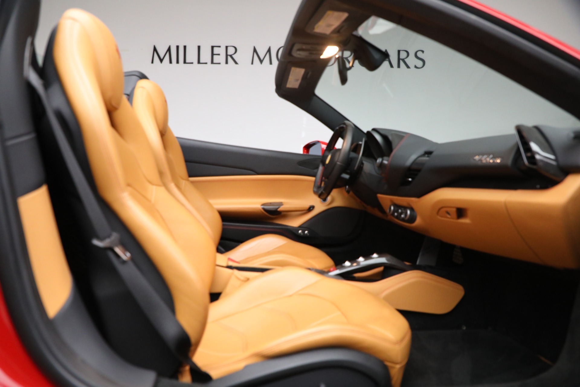 Used-2019-Ferrari-488-Spider