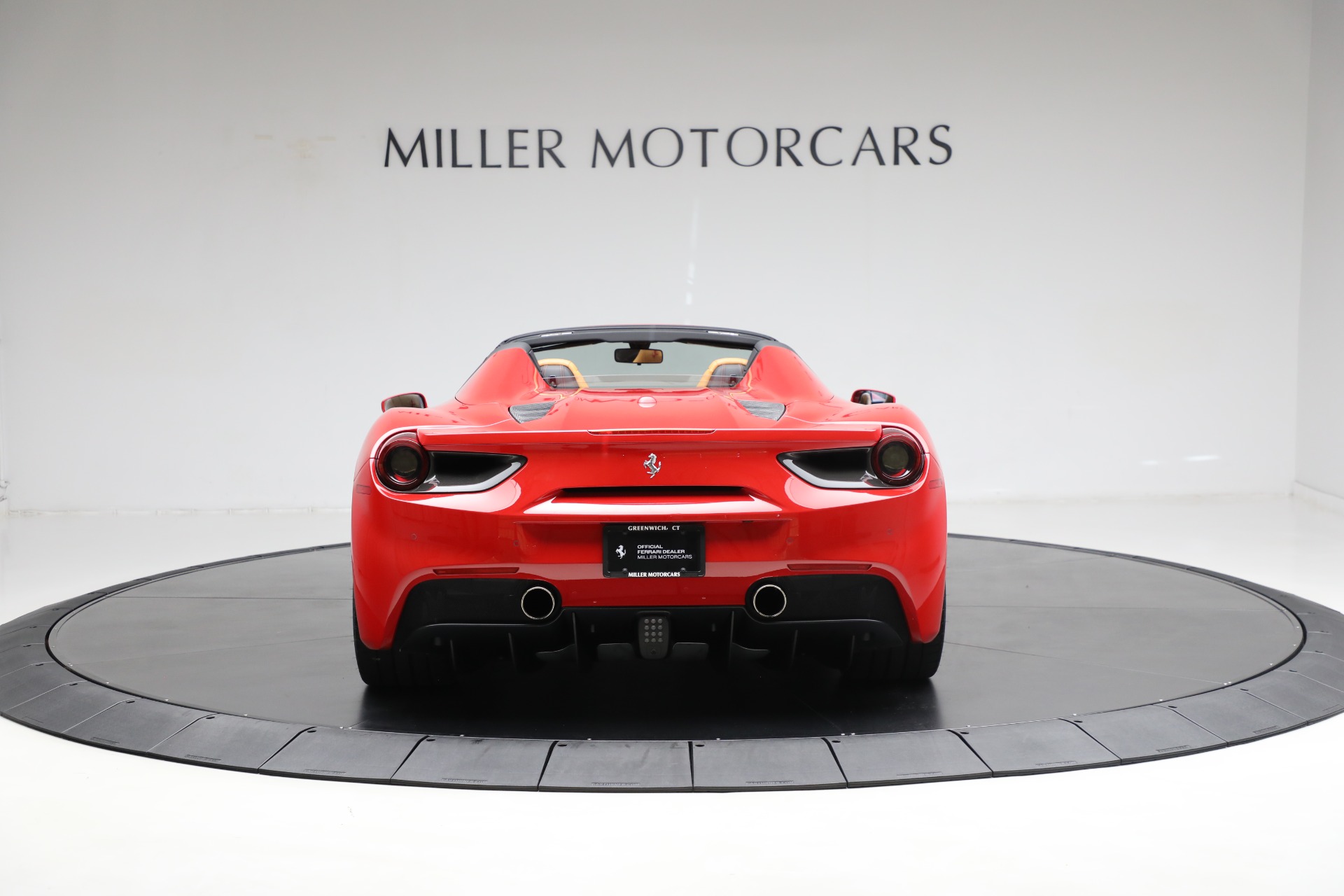 Used-2019-Ferrari-488-Spider