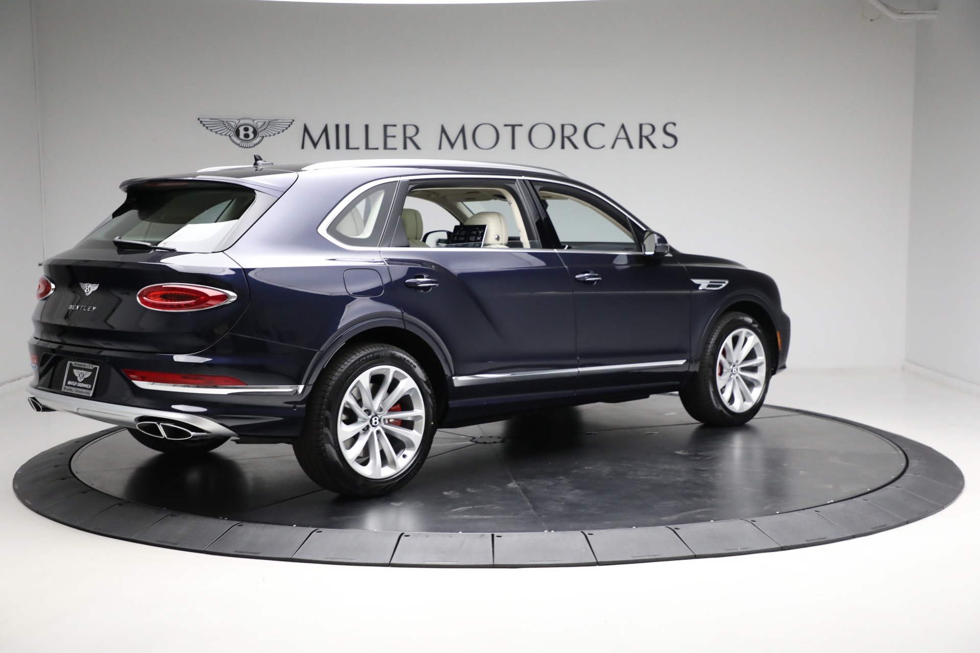 Used-2024-Bentley-Bentayga-EWB-V8