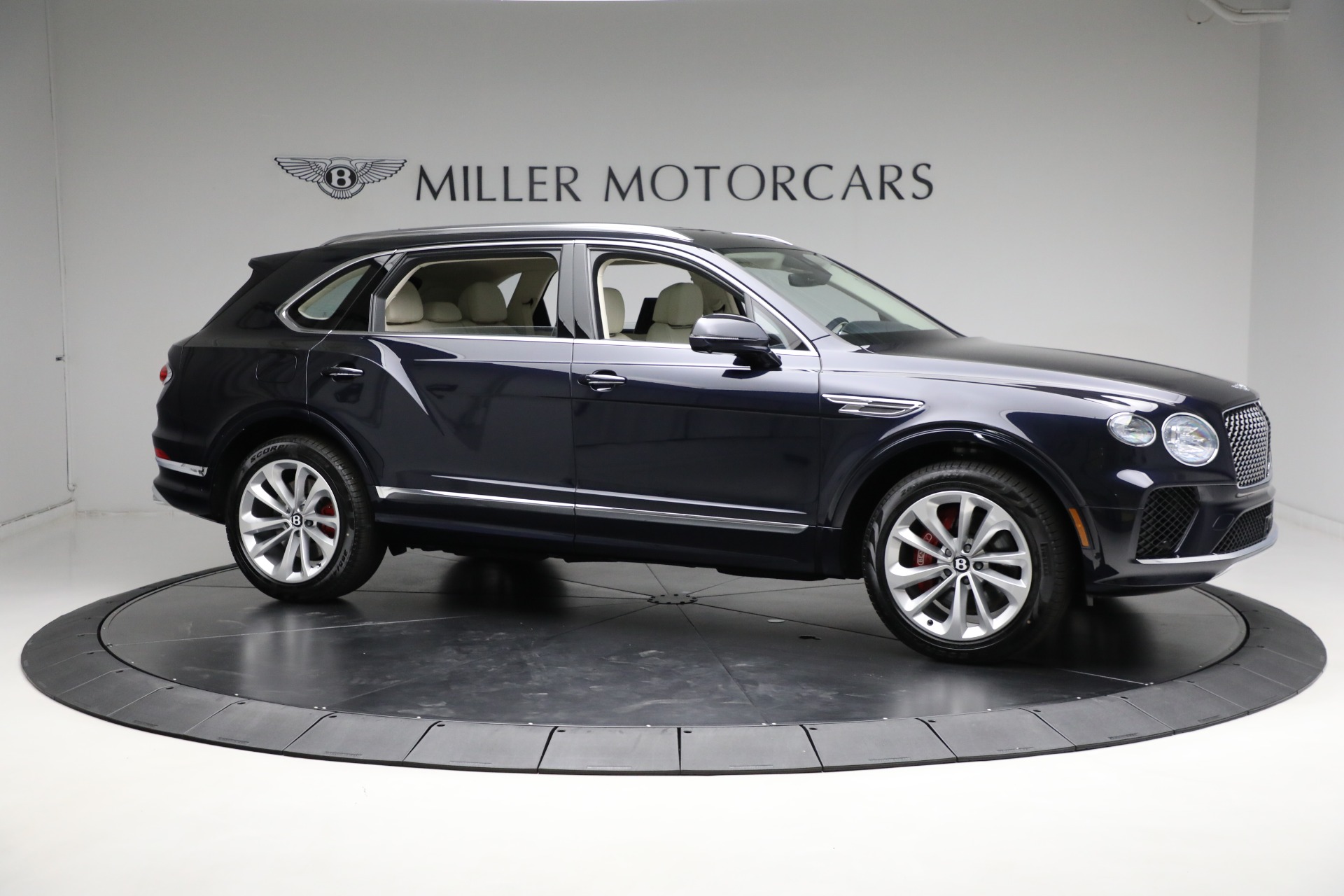 Used-2024-Bentley-Bentayga-EWB-V8