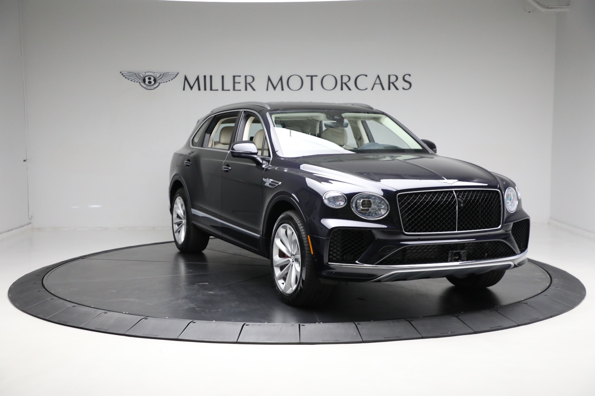 Used-2024-Bentley-Bentayga-EWB-V8