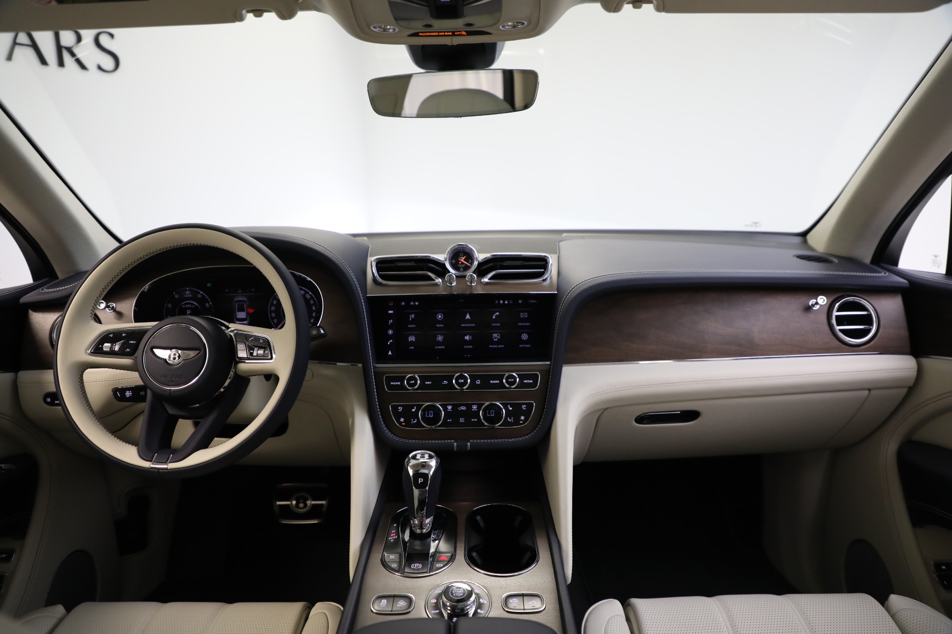 Used-2024-Bentley-Bentayga-EWB-V8