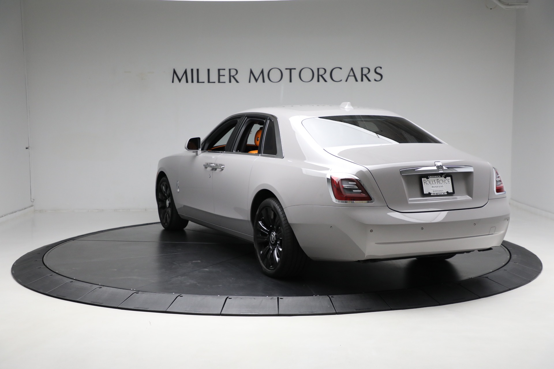 Used-2023-Rolls-Royce-Ghost