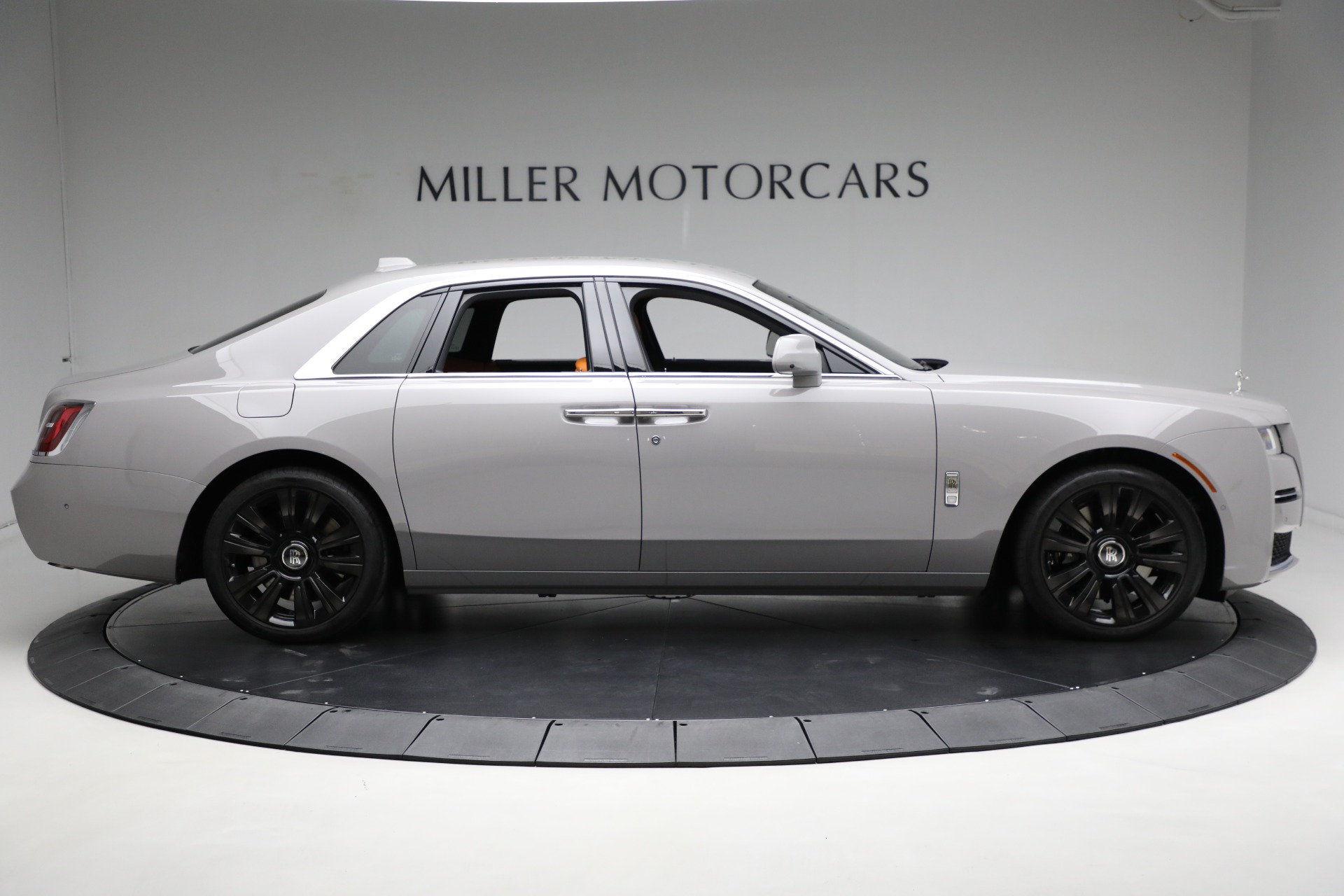 Used-2023-Rolls-Royce-Ghost