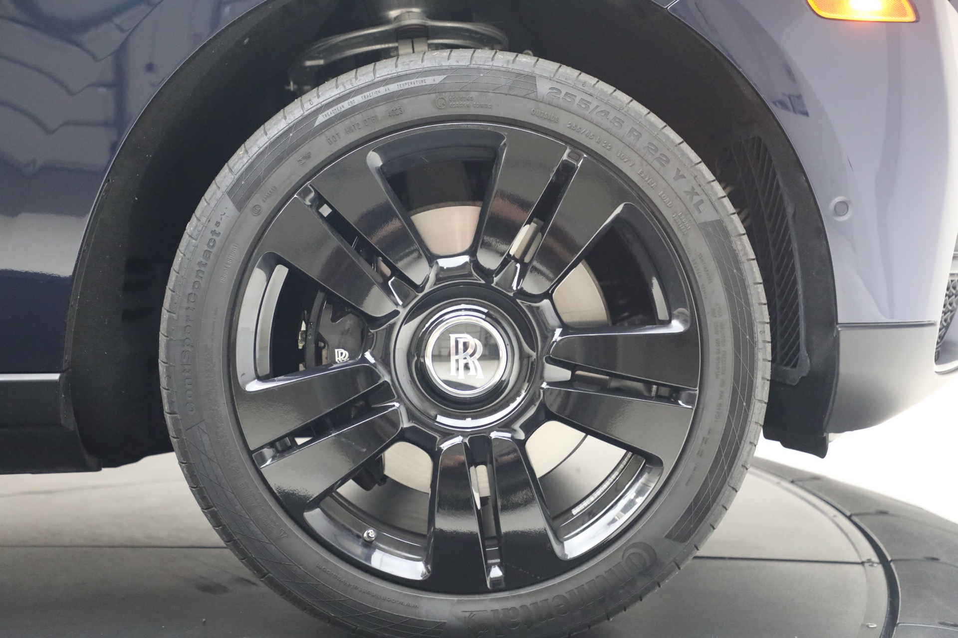 Used-2024-Rolls-Royce-Cullinan