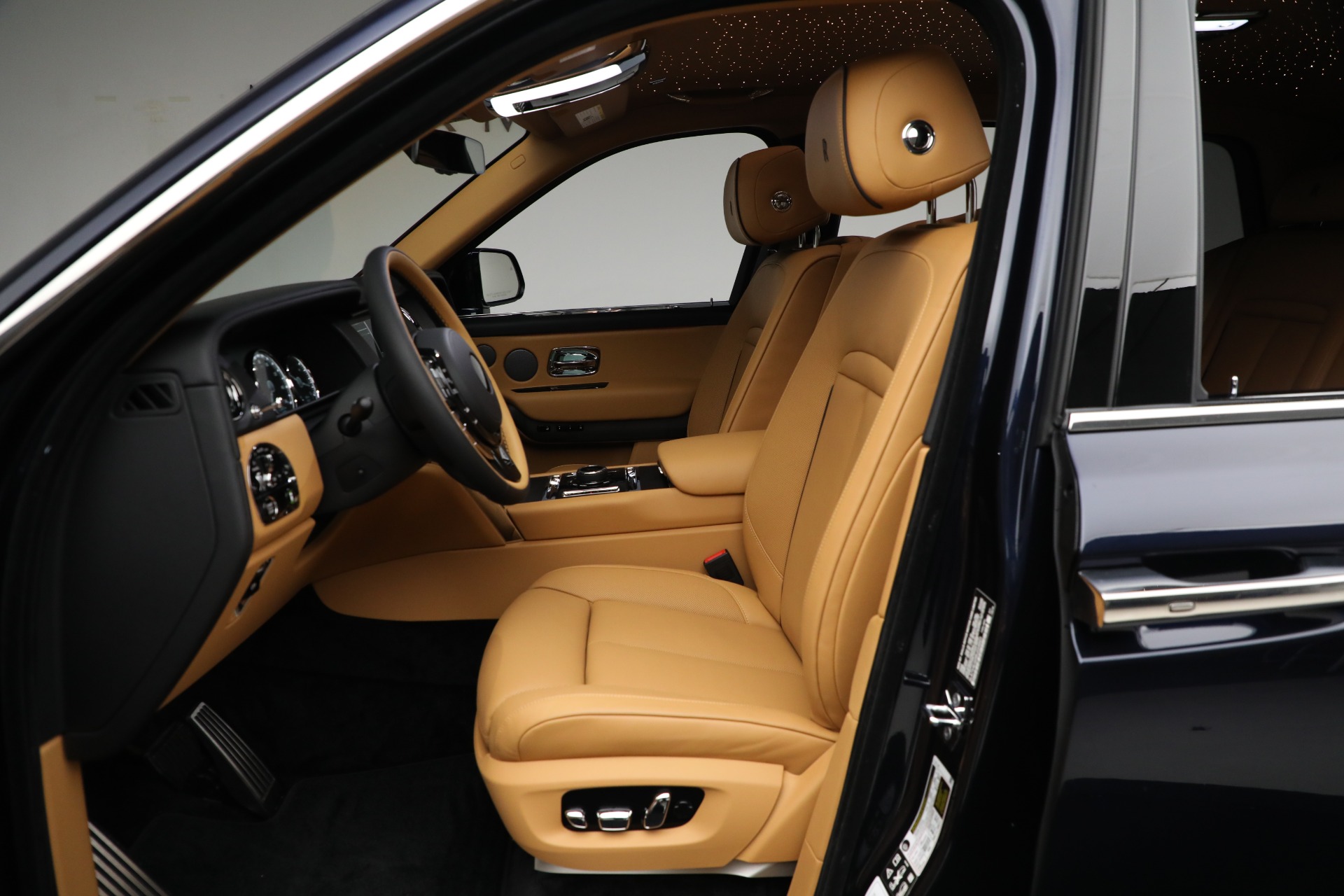 Used-2024-Rolls-Royce-Cullinan