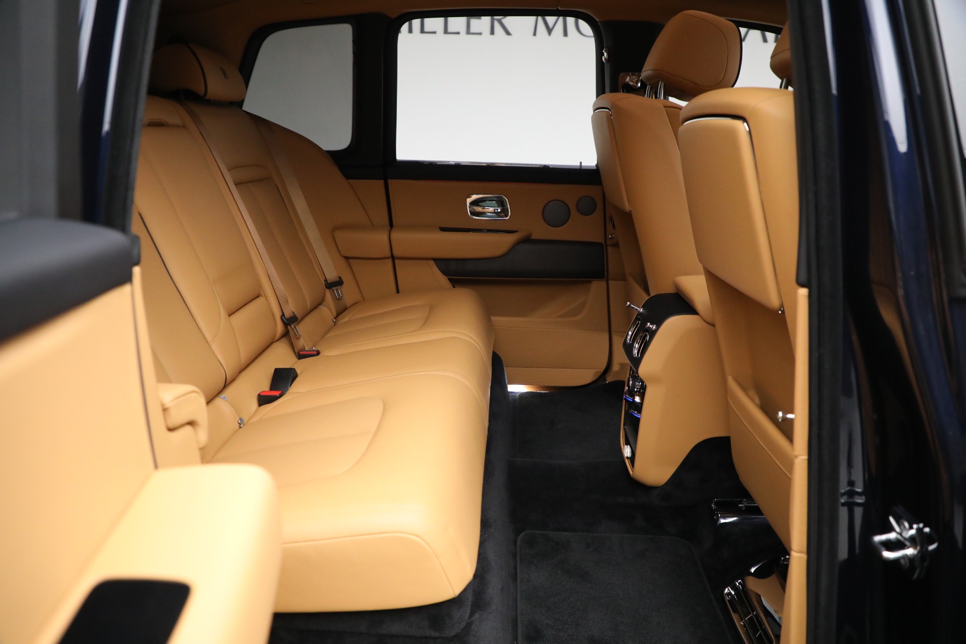 Used-2024-Rolls-Royce-Cullinan