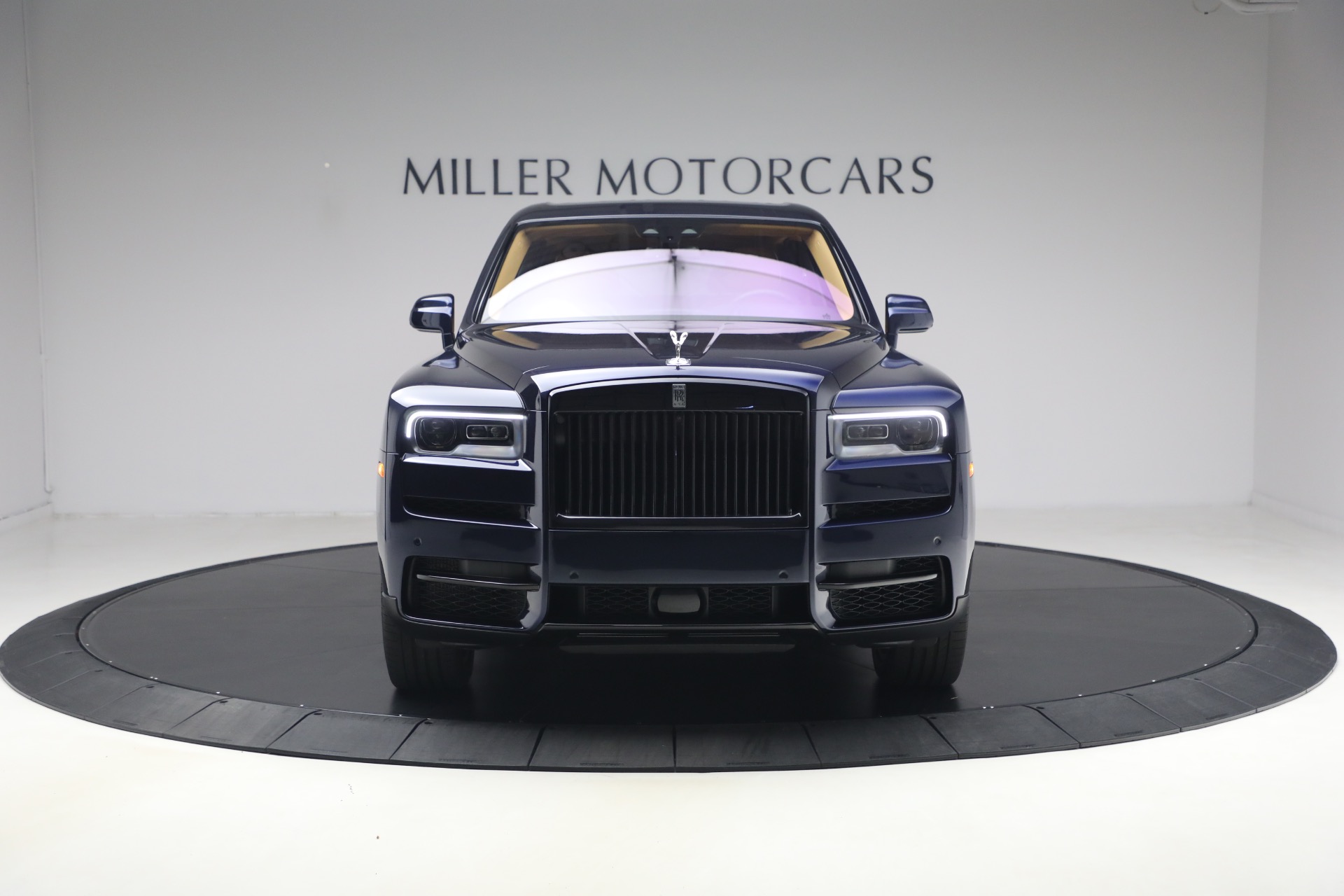 Used-2024-Rolls-Royce-Cullinan