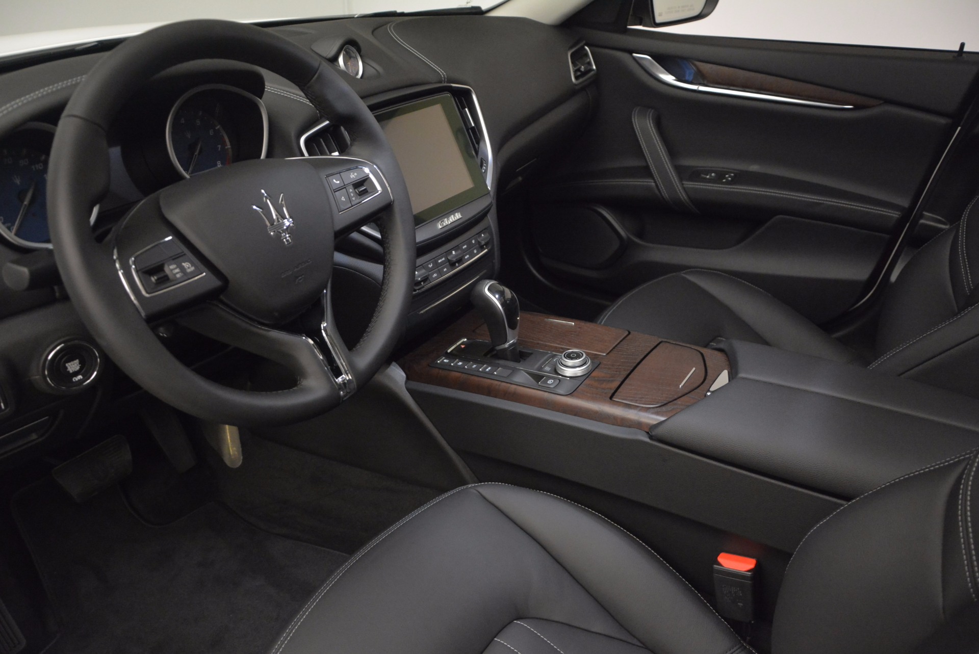 New-2017-Maserati-Ghibli-SQ4