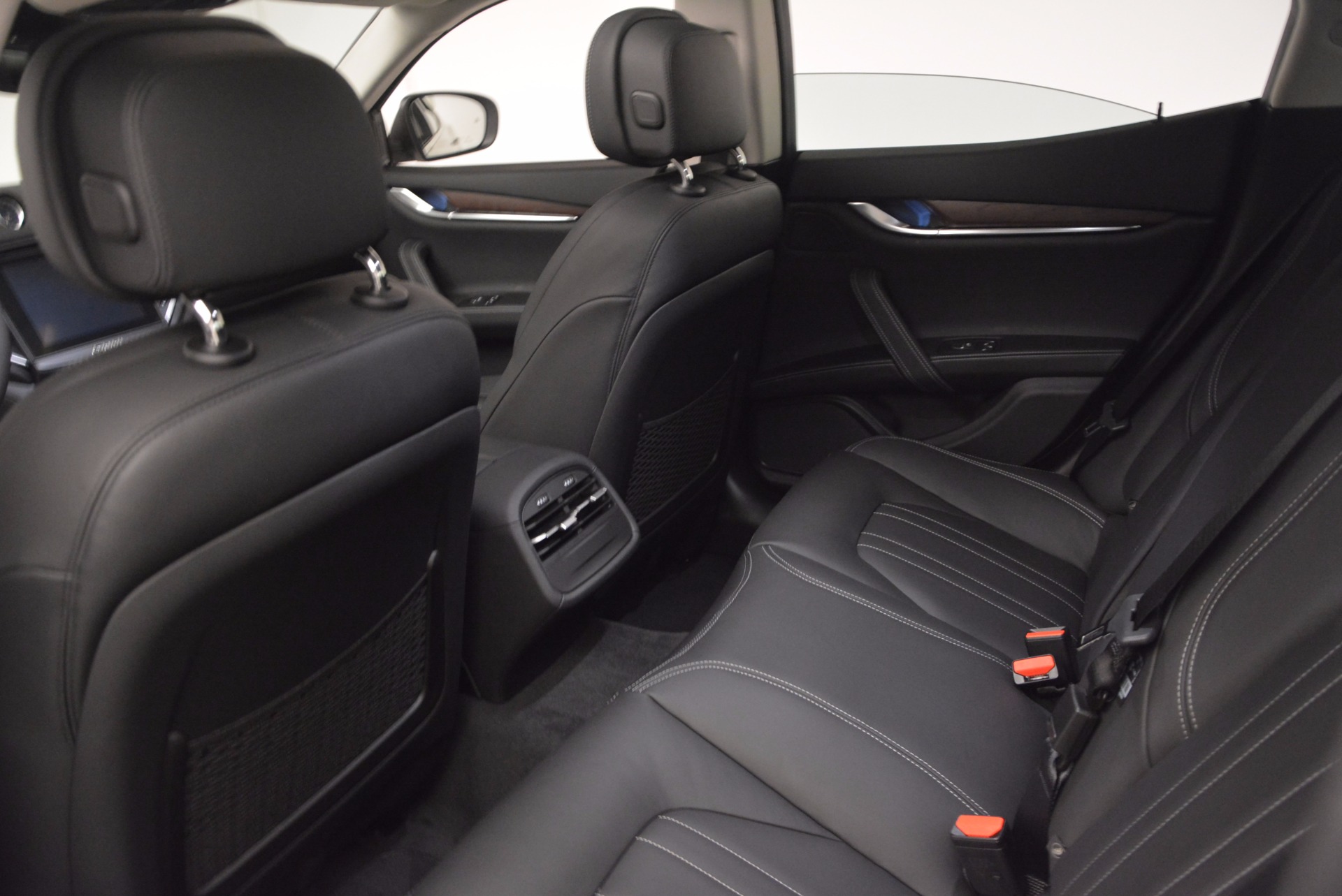 New-2017-Maserati-Ghibli-SQ4