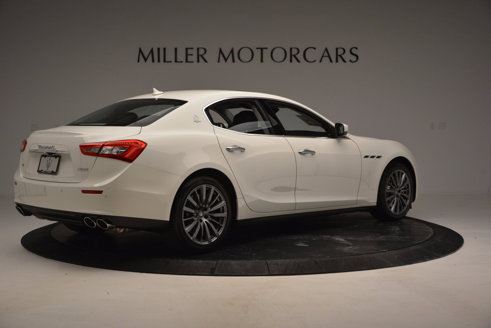 New-2017-Maserati-Ghibli-SQ4