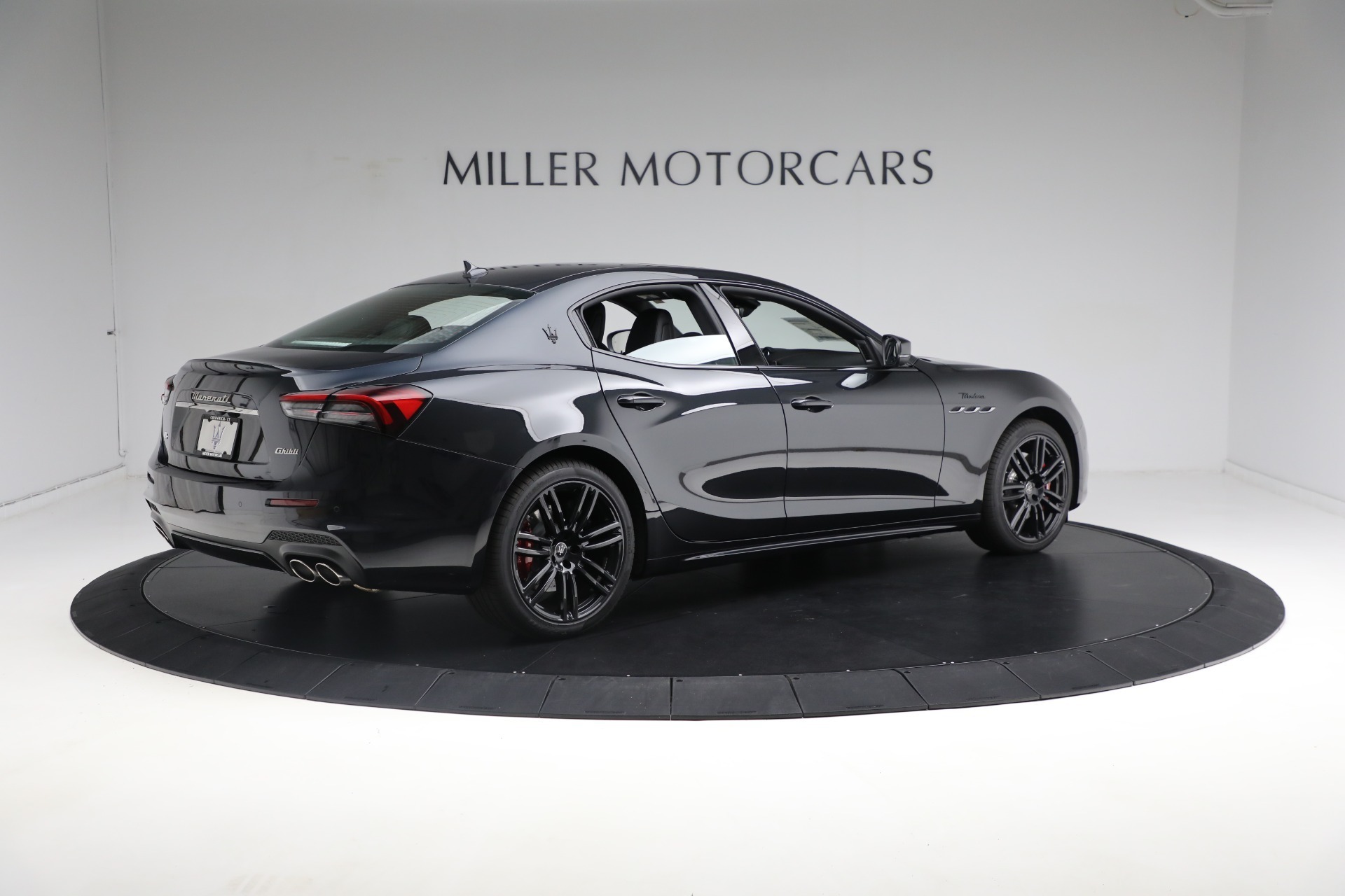 Used-2024-Maserati-Ghibli-Modena-Ultima-Q4