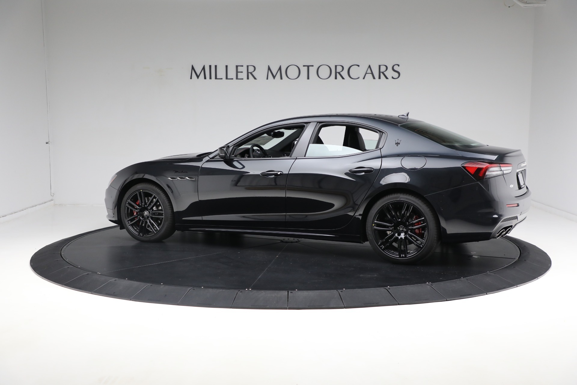 Used-2024-Maserati-Ghibli-Modena-Ultima-Q4