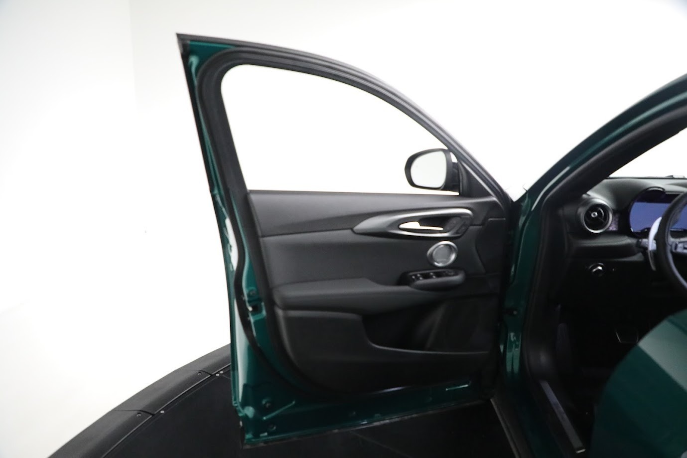 New-2024-Alfa-Romeo-Tonale-Veloce