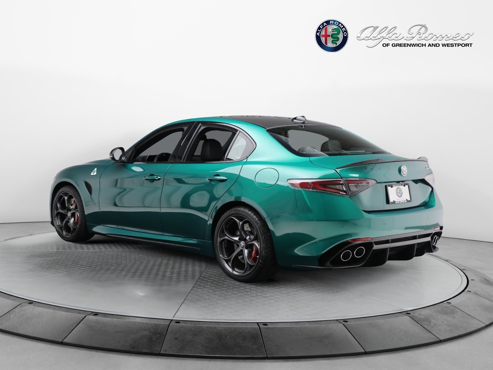 New-2024-Alfa-Romeo-Giulia-Quadrifoglio