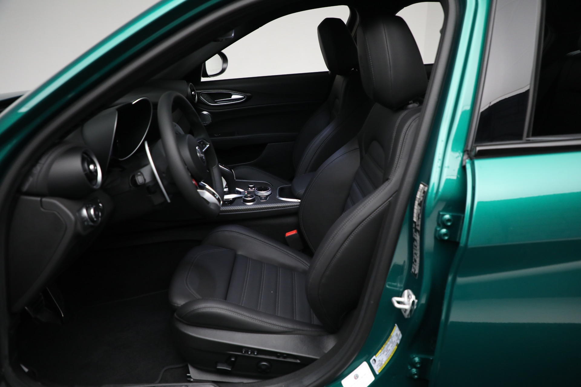 New-2024-Alfa-Romeo-Giulia-Quadrifoglio