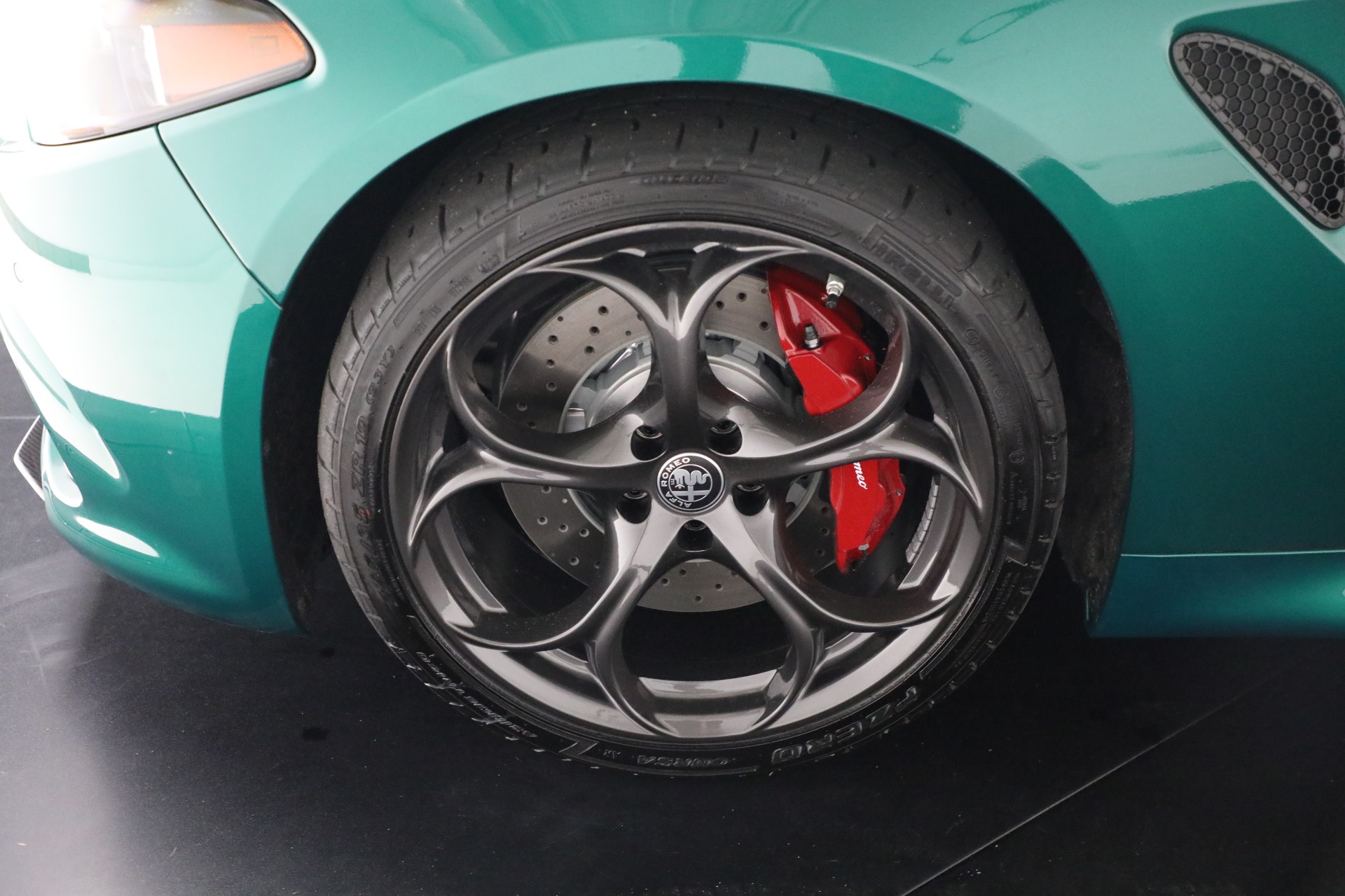 New-2024-Alfa-Romeo-Giulia-Quadrifoglio