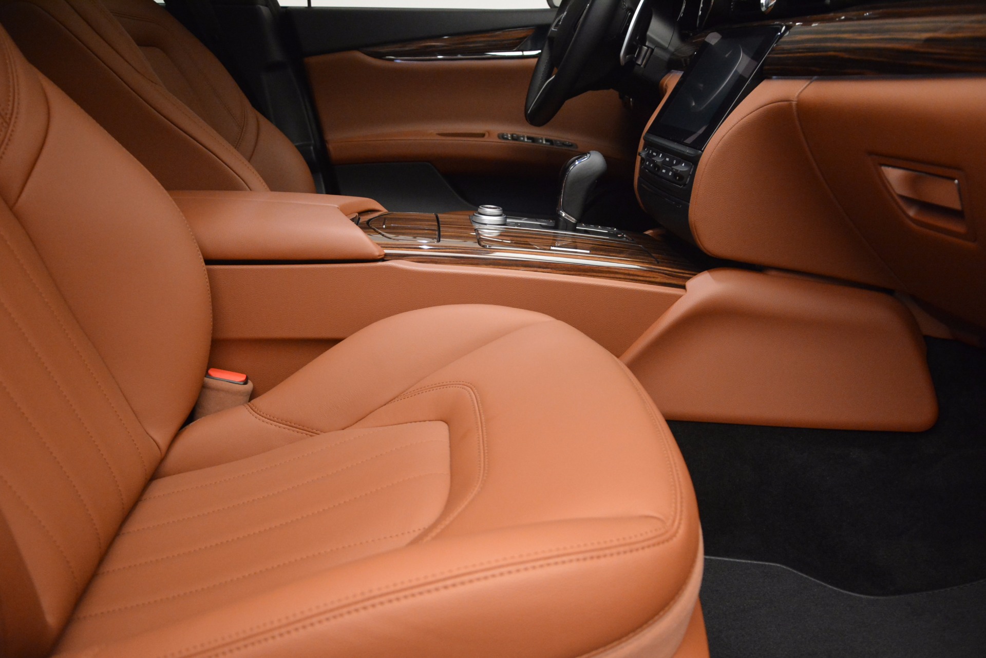 New-2017-Maserati-Quattroporte-S-Q4-GranLusso