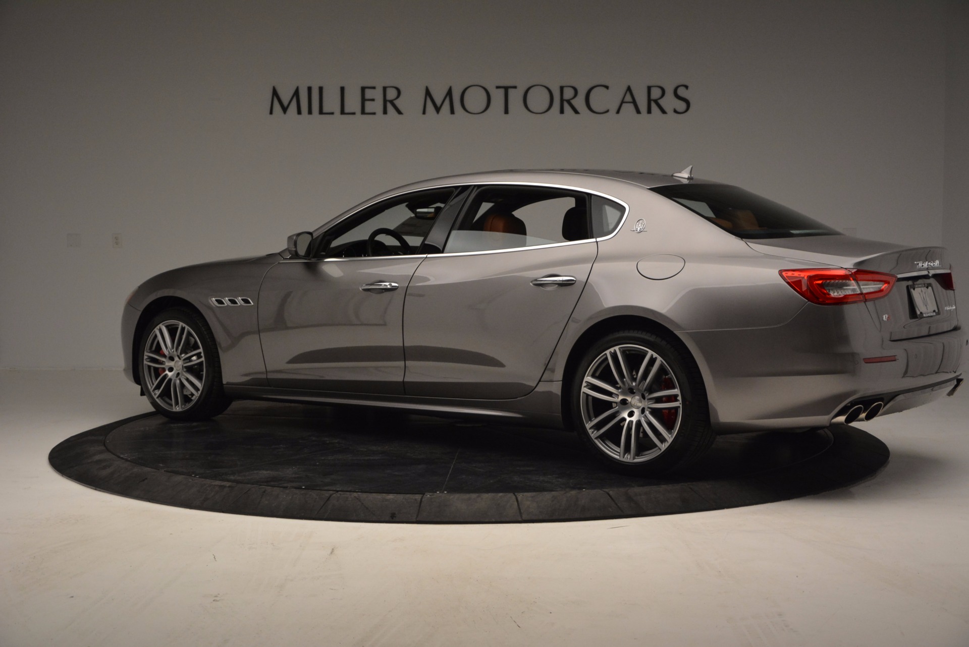 New-2017-Maserati-Quattroporte-S-Q4-GranLusso