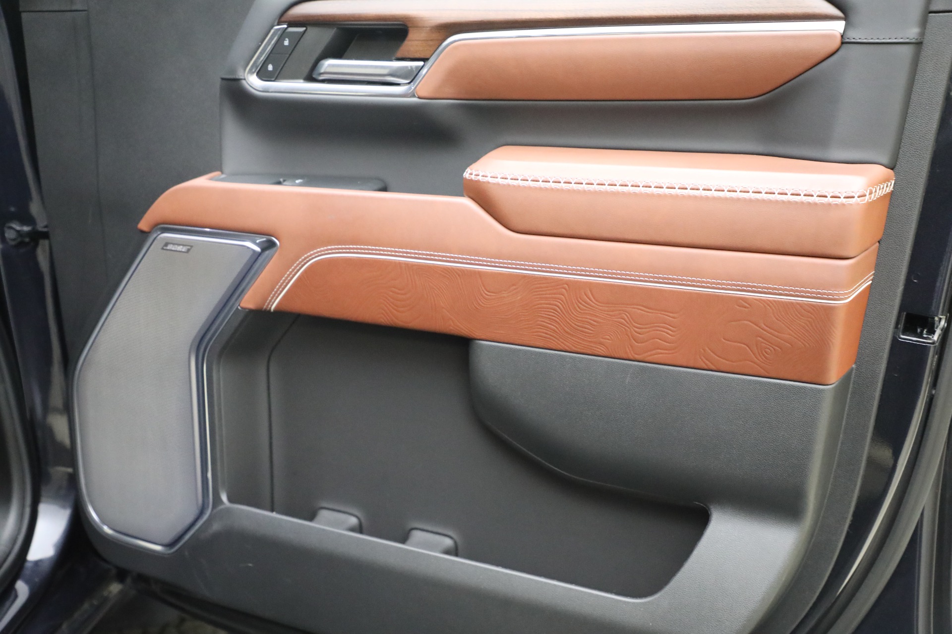 Used-2024-GMC-Sierra-2500HD-Denali-Ultimate