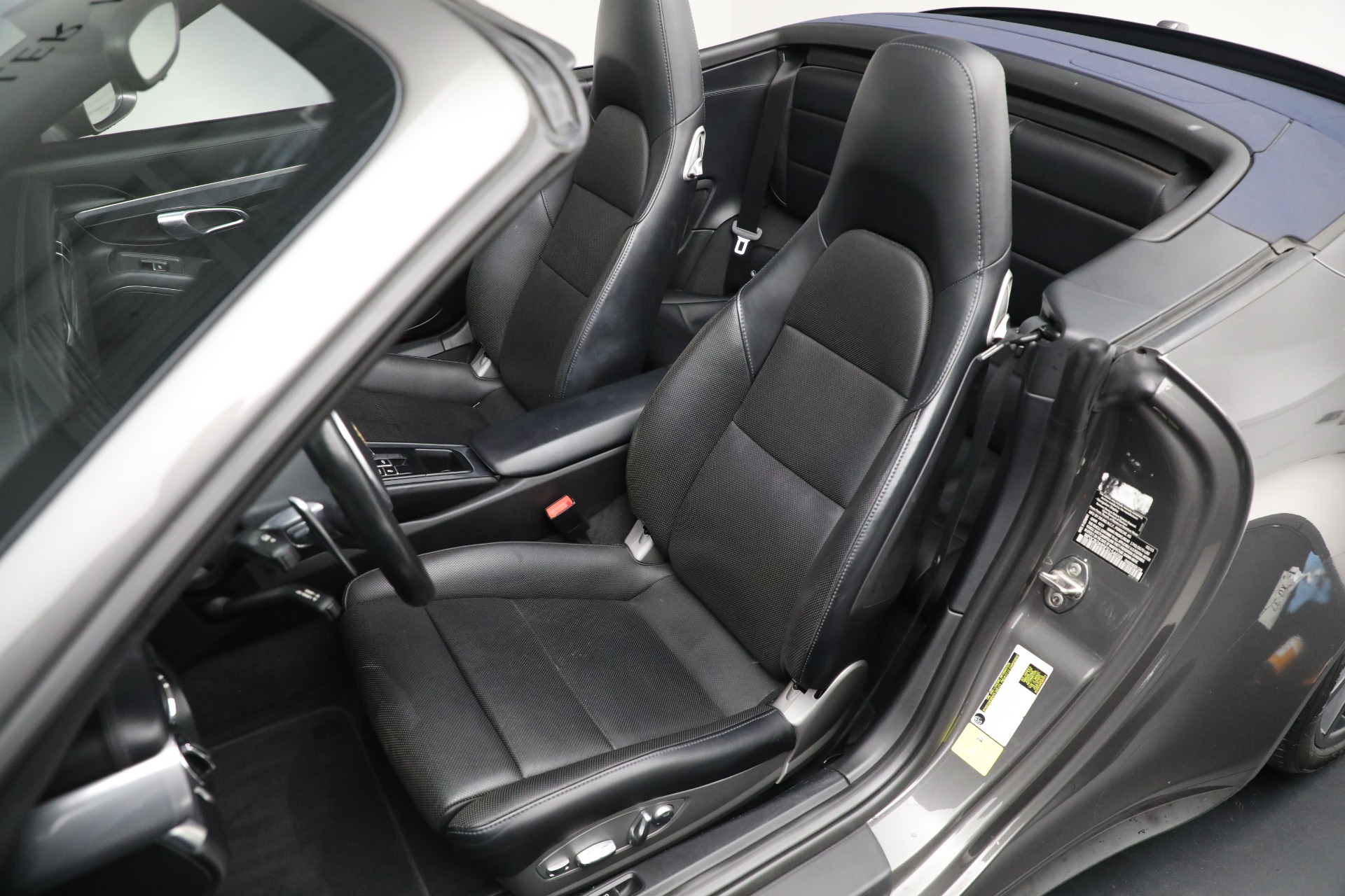 Used-2015-Porsche-911-Carrera-4S