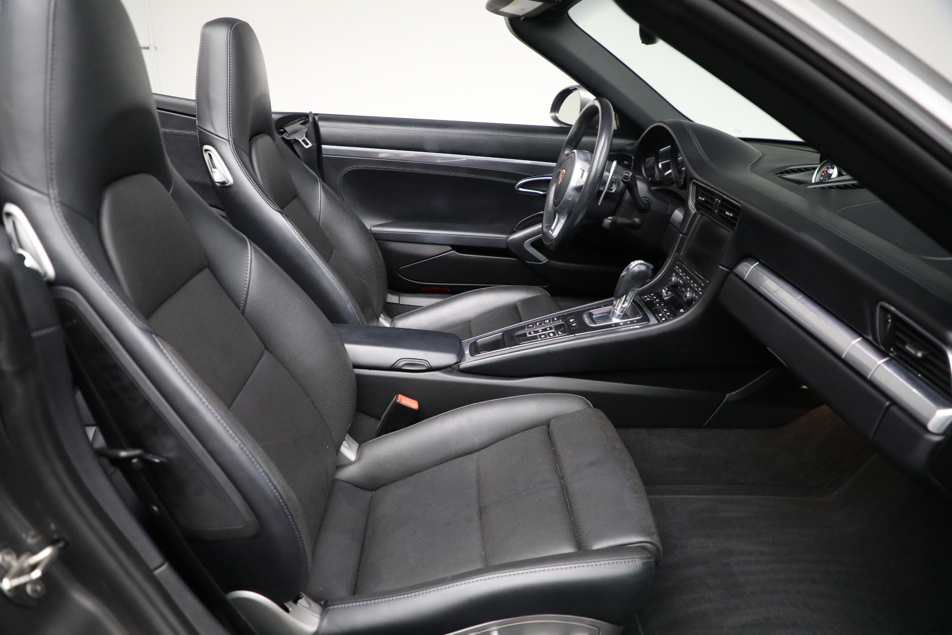 Used-2015-Porsche-911-Carrera-4S