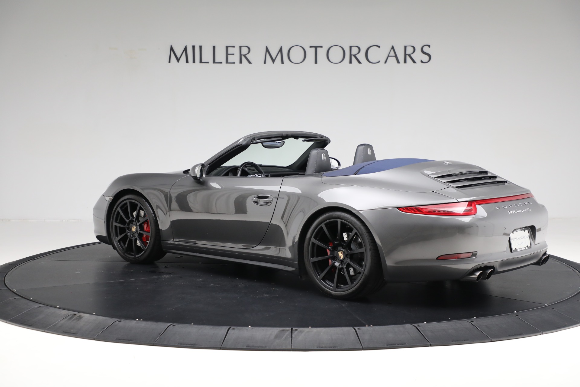 Used-2015-Porsche-911-Carrera-4S