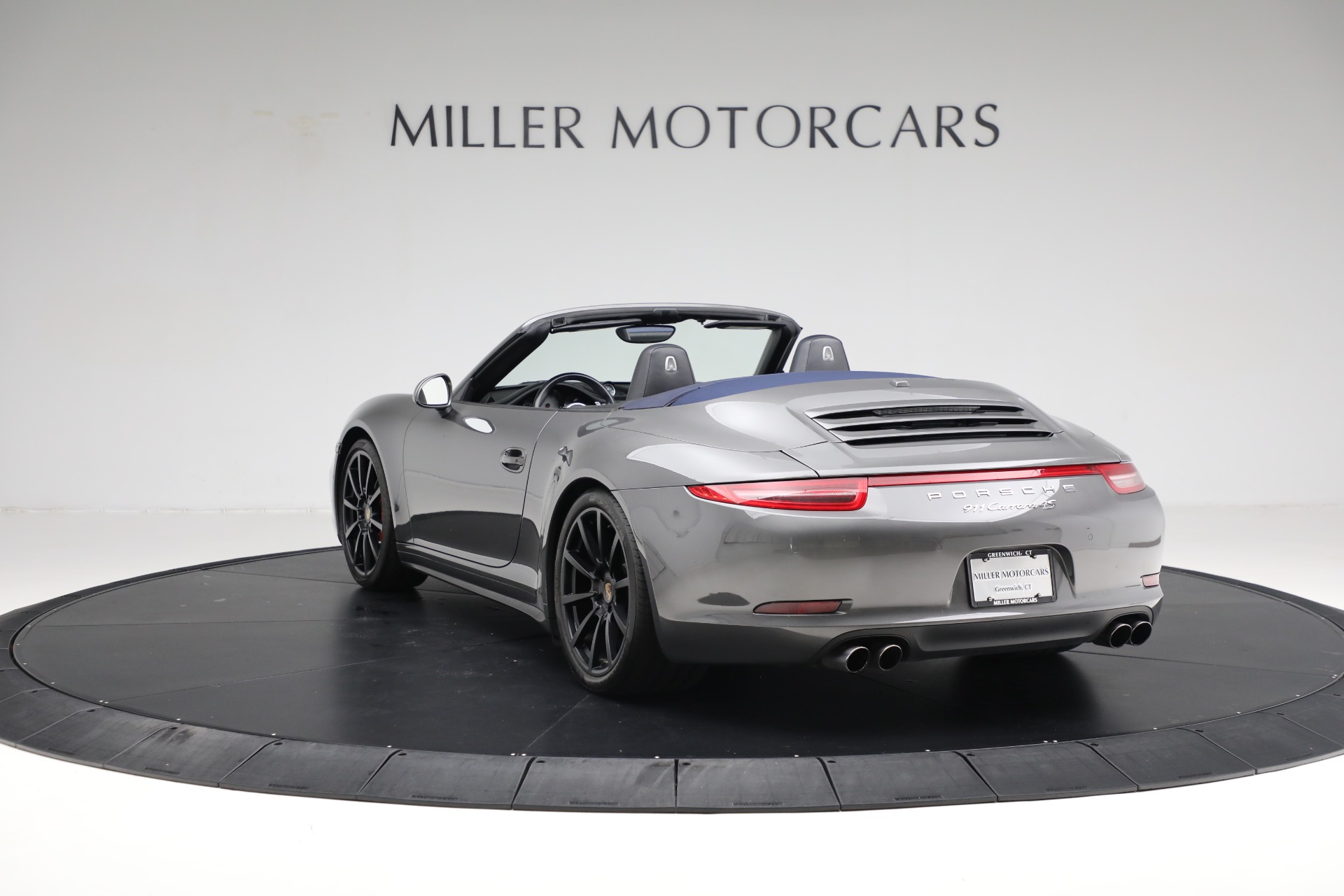 Used-2015-Porsche-911-Carrera-4S