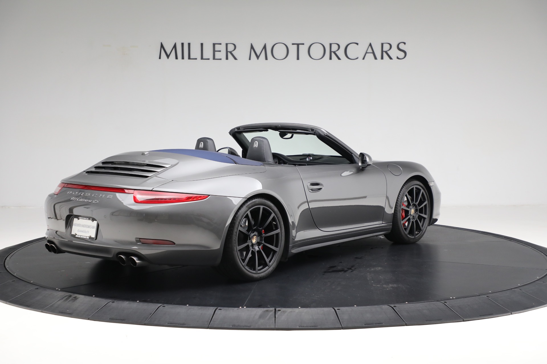 Used-2015-Porsche-911-Carrera-4S