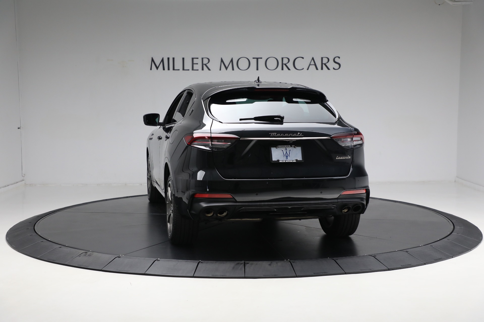 Used-2022-Maserati-Levante-Modena