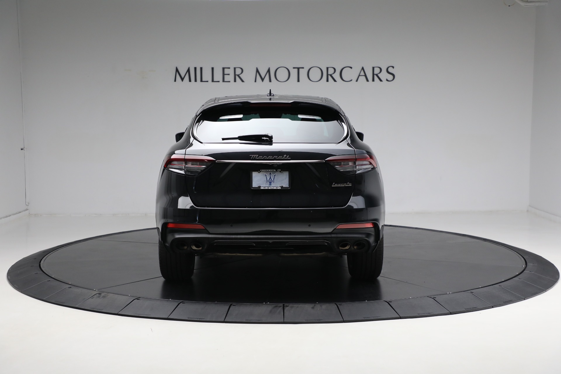 Used-2022-Maserati-Levante-Modena