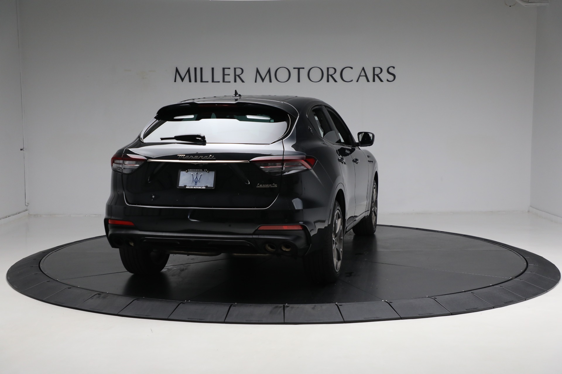 Used-2022-Maserati-Levante-Modena