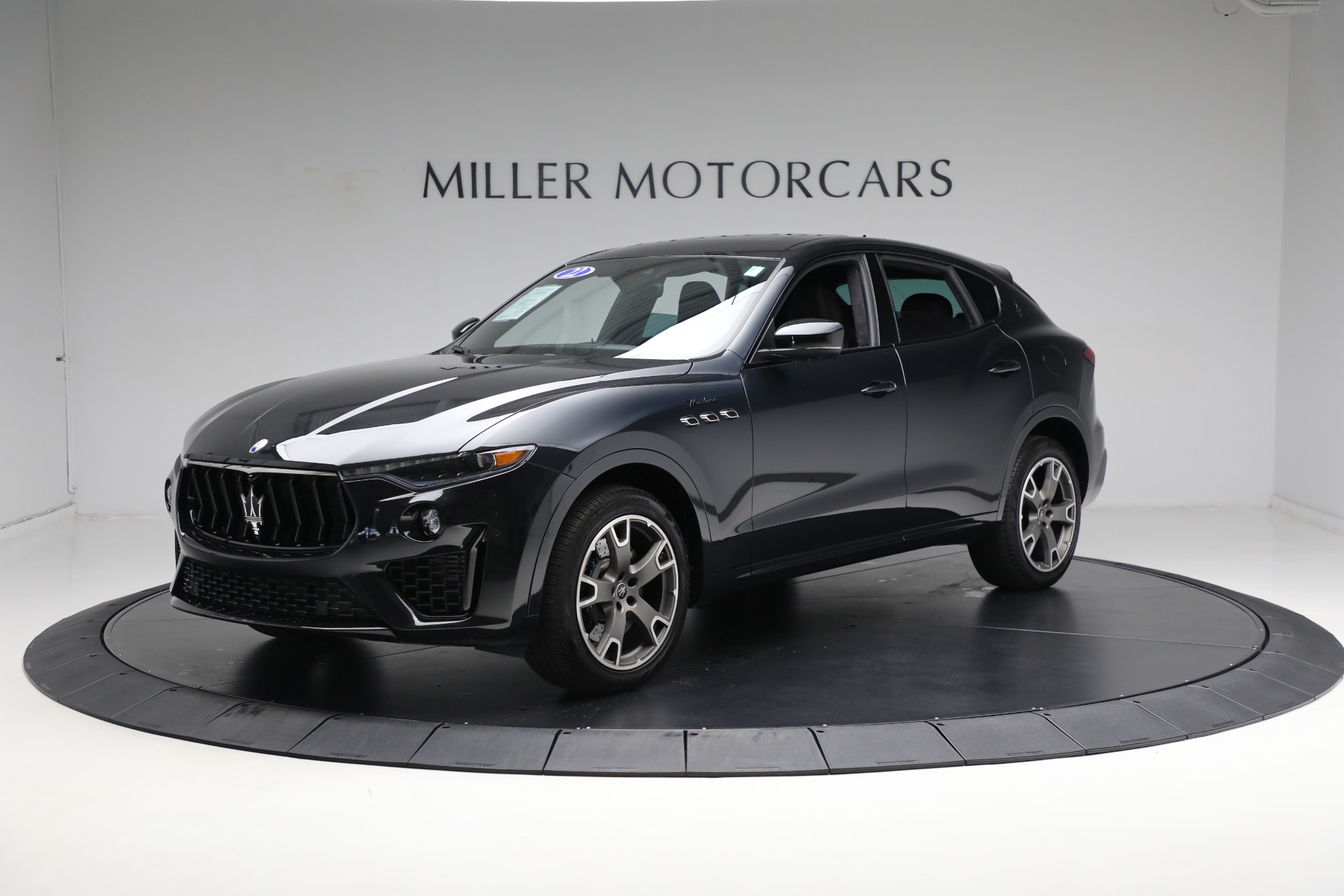 Used-2022-Maserati-Levante-Modena