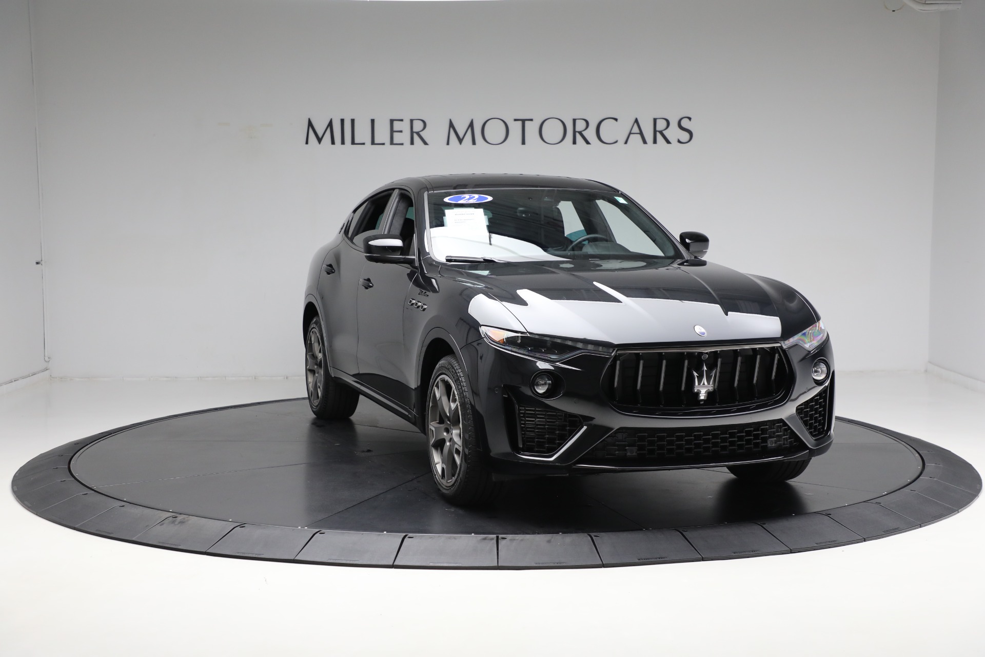 Used-2022-Maserati-Levante-Modena