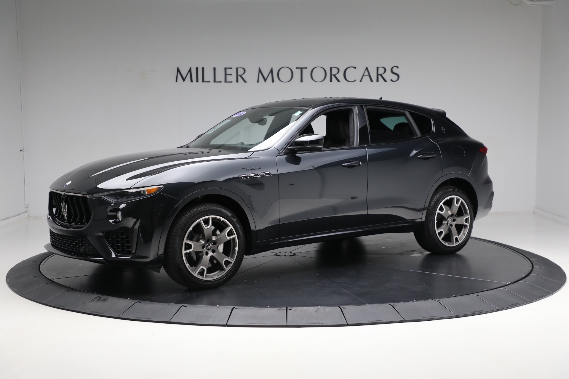 Used-2022-Maserati-Levante-Modena