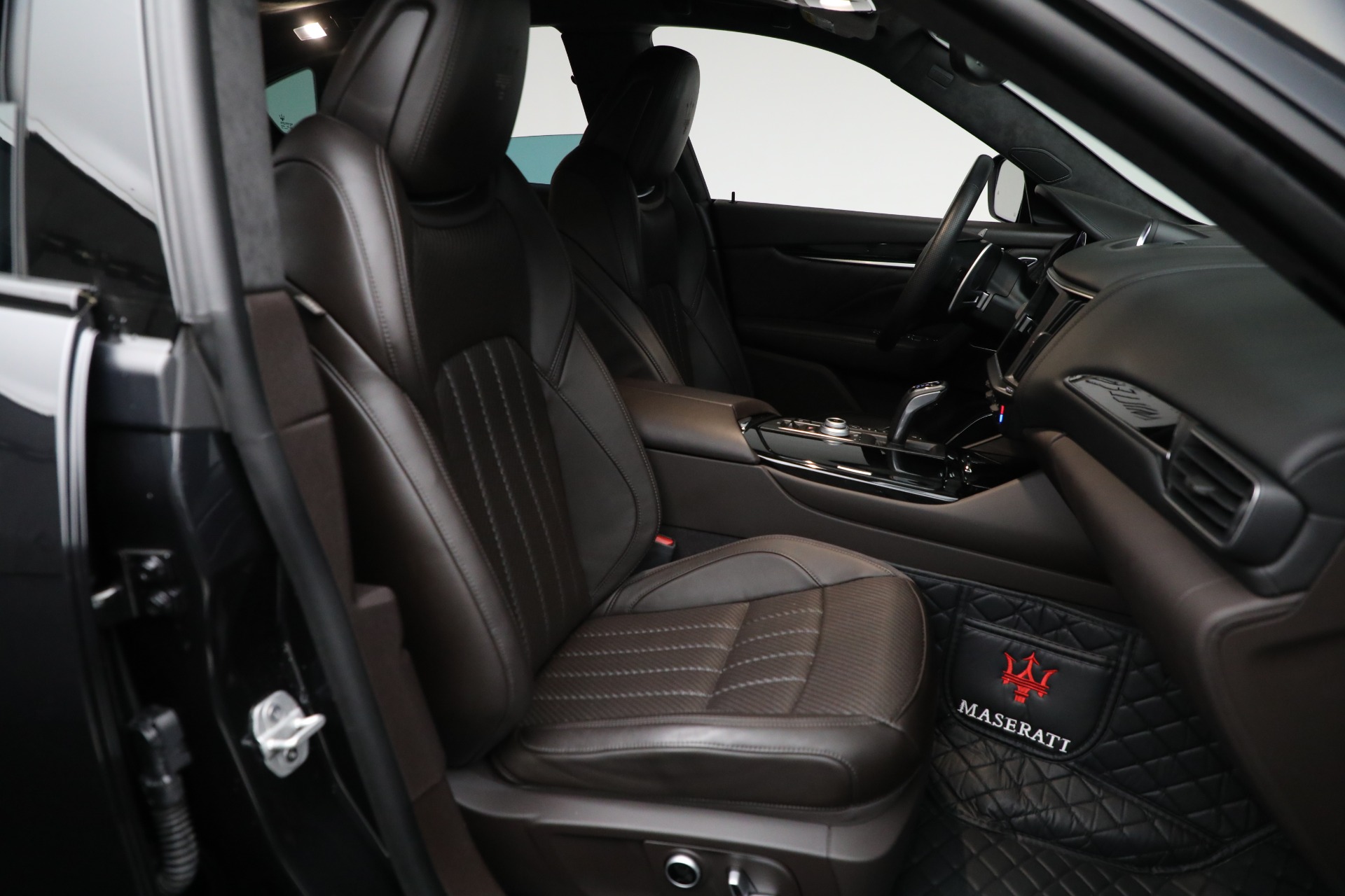 Used-2022-Maserati-Levante-Modena