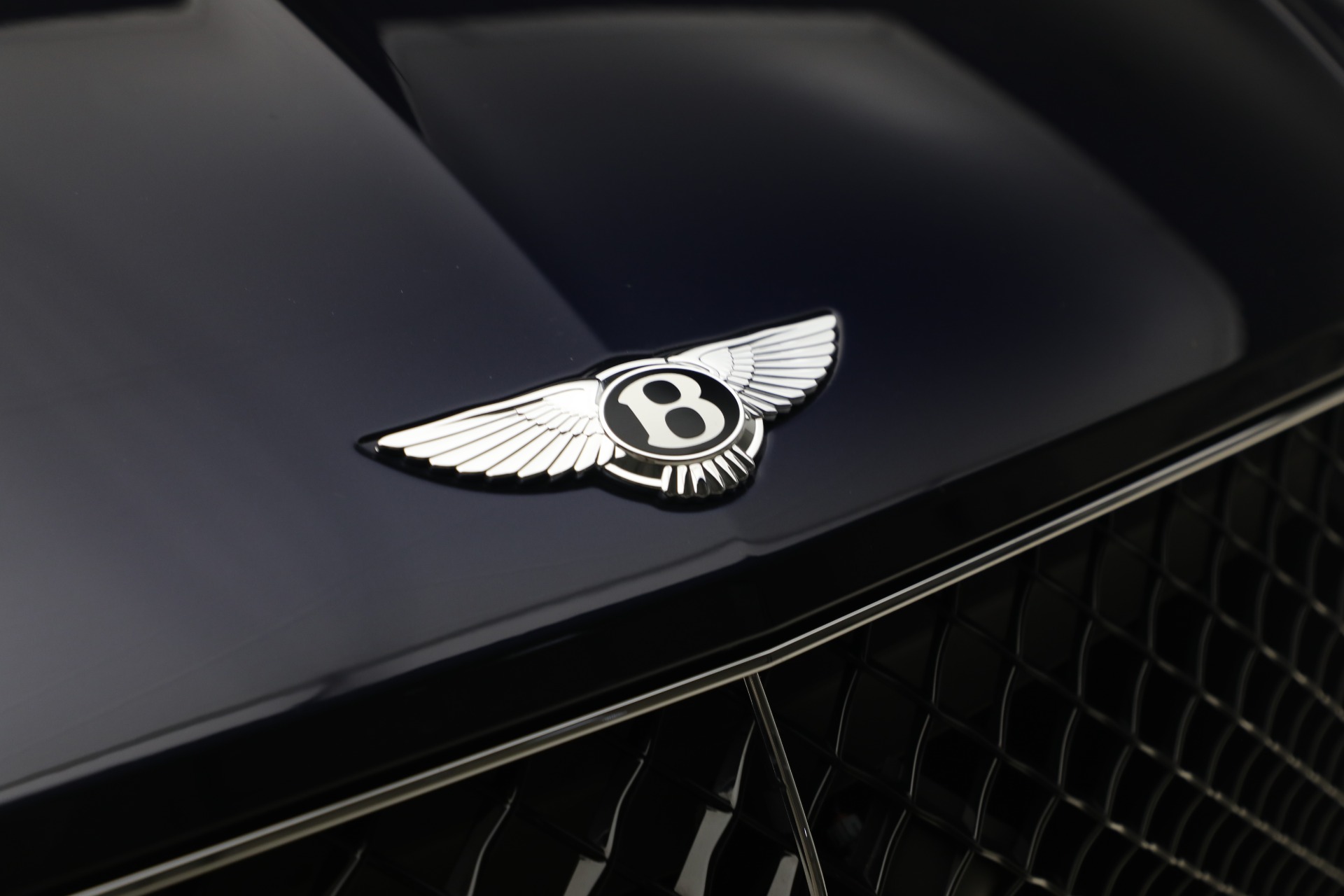 Used-2024-Bentley-Bentayga-EWB-V8