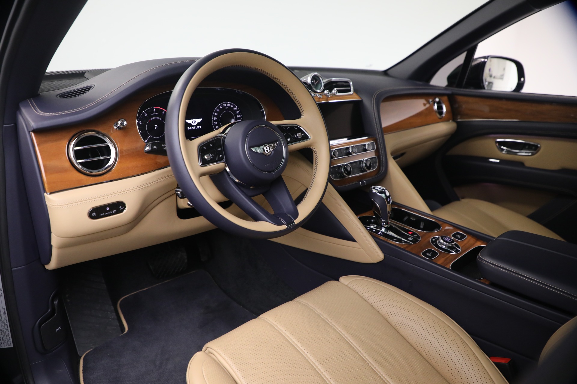 Used-2024-Bentley-Bentayga-EWB-V8