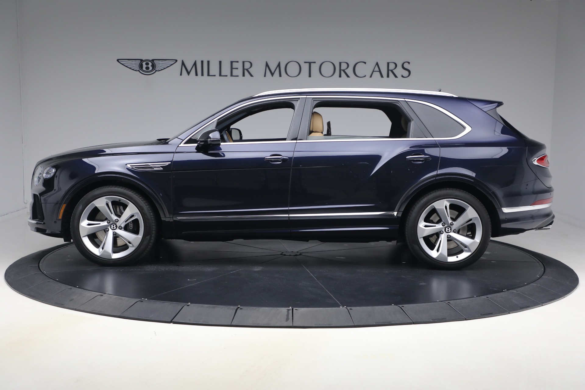 Used-2024-Bentley-Bentayga-EWB-V8