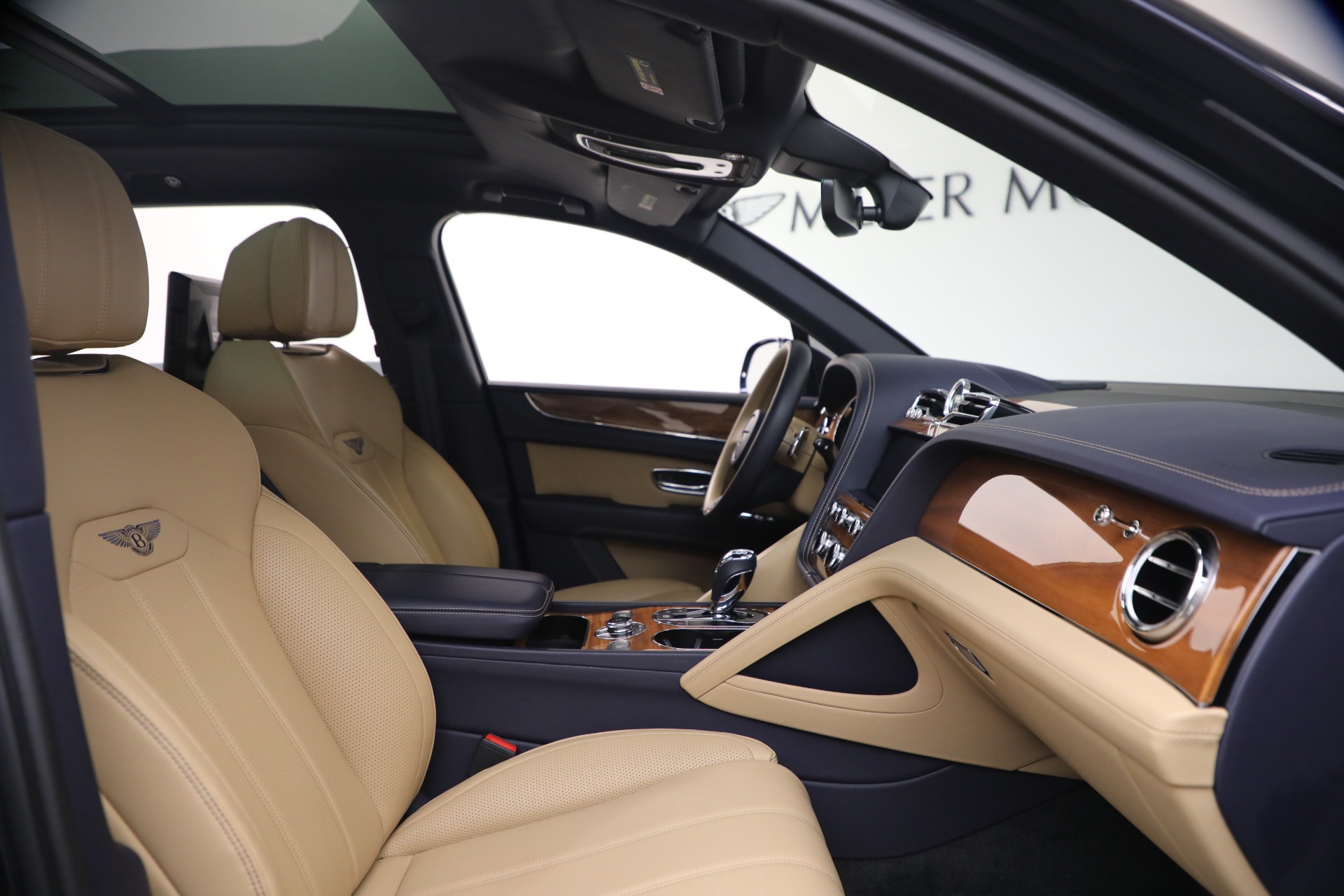 Used-2024-Bentley-Bentayga-EWB-V8