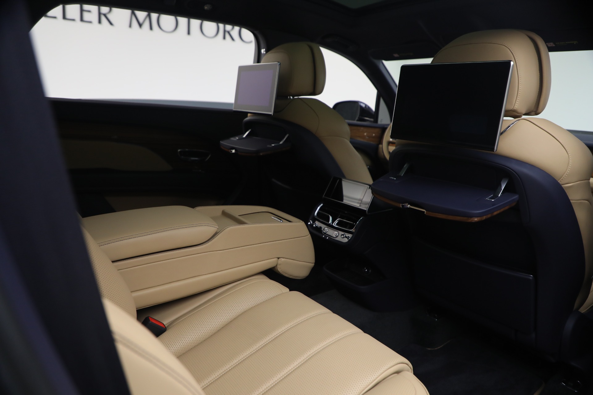 Used-2024-Bentley-Bentayga-EWB-V8