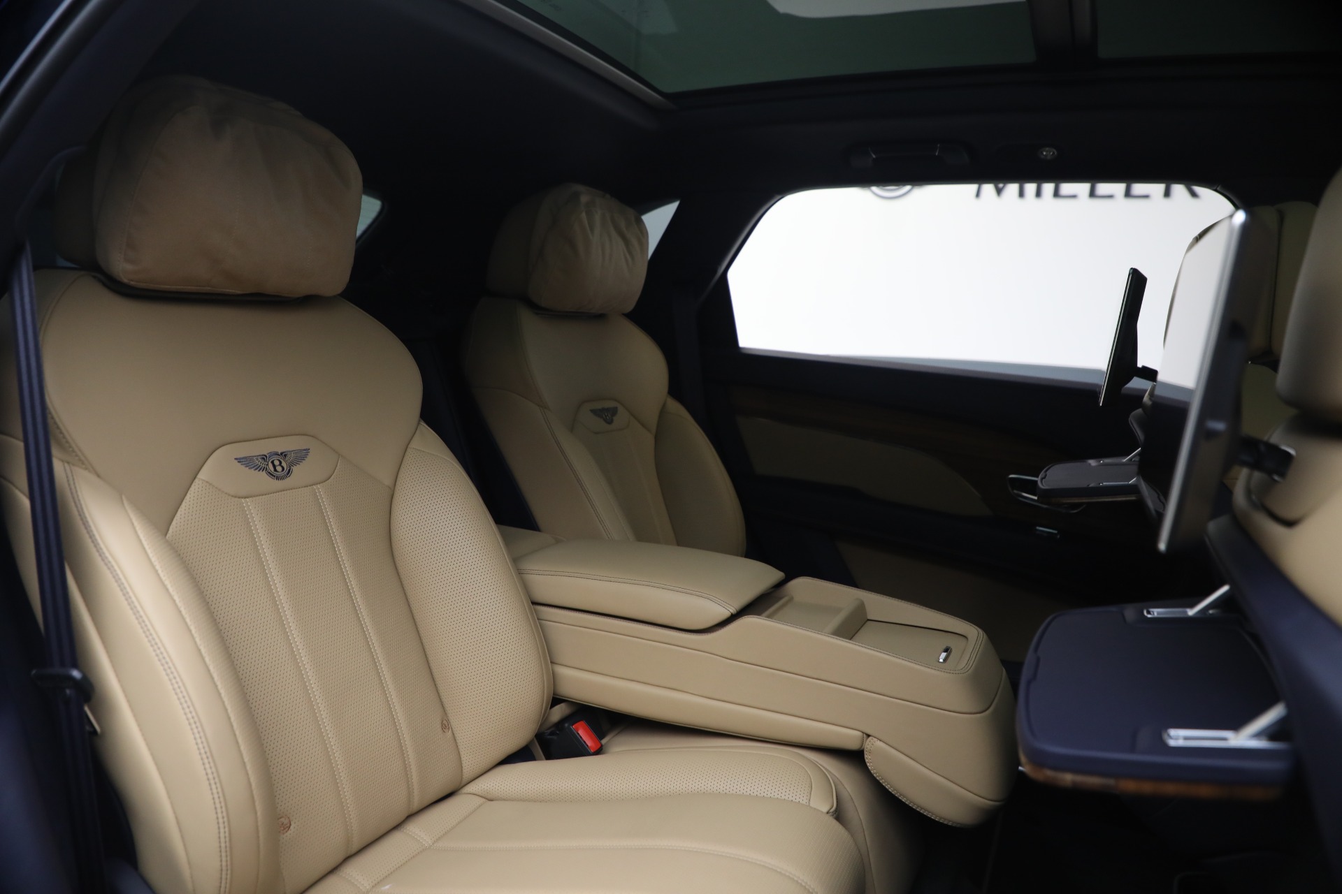 Used-2024-Bentley-Bentayga-EWB-V8