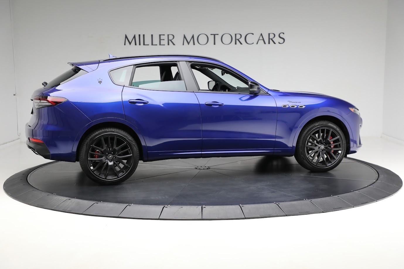 New-2024-Maserati-Levante-Modena-Ultima