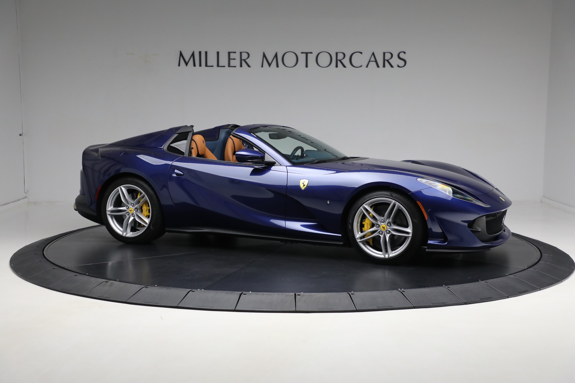 Used-2023-Ferrari-812-GTS
