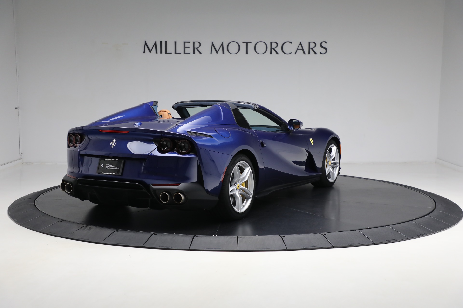 Used-2023-Ferrari-812-GTS
