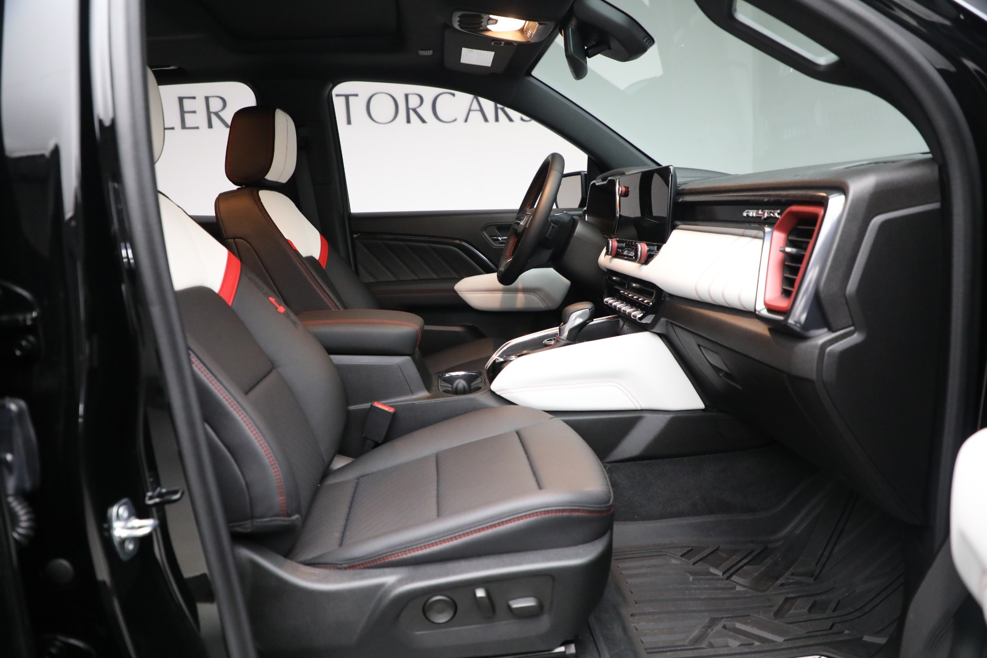 Used-2023-GMC-Canyon-AT4X