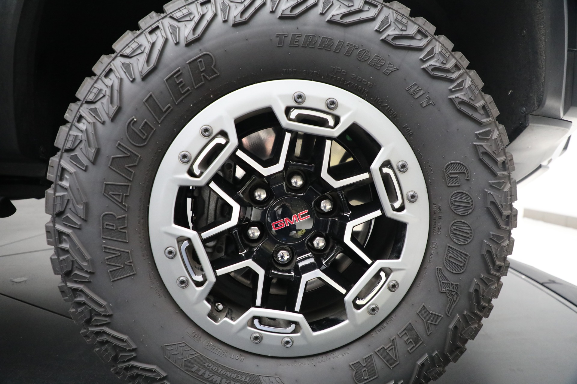 Used-2023-GMC-Canyon-AT4X