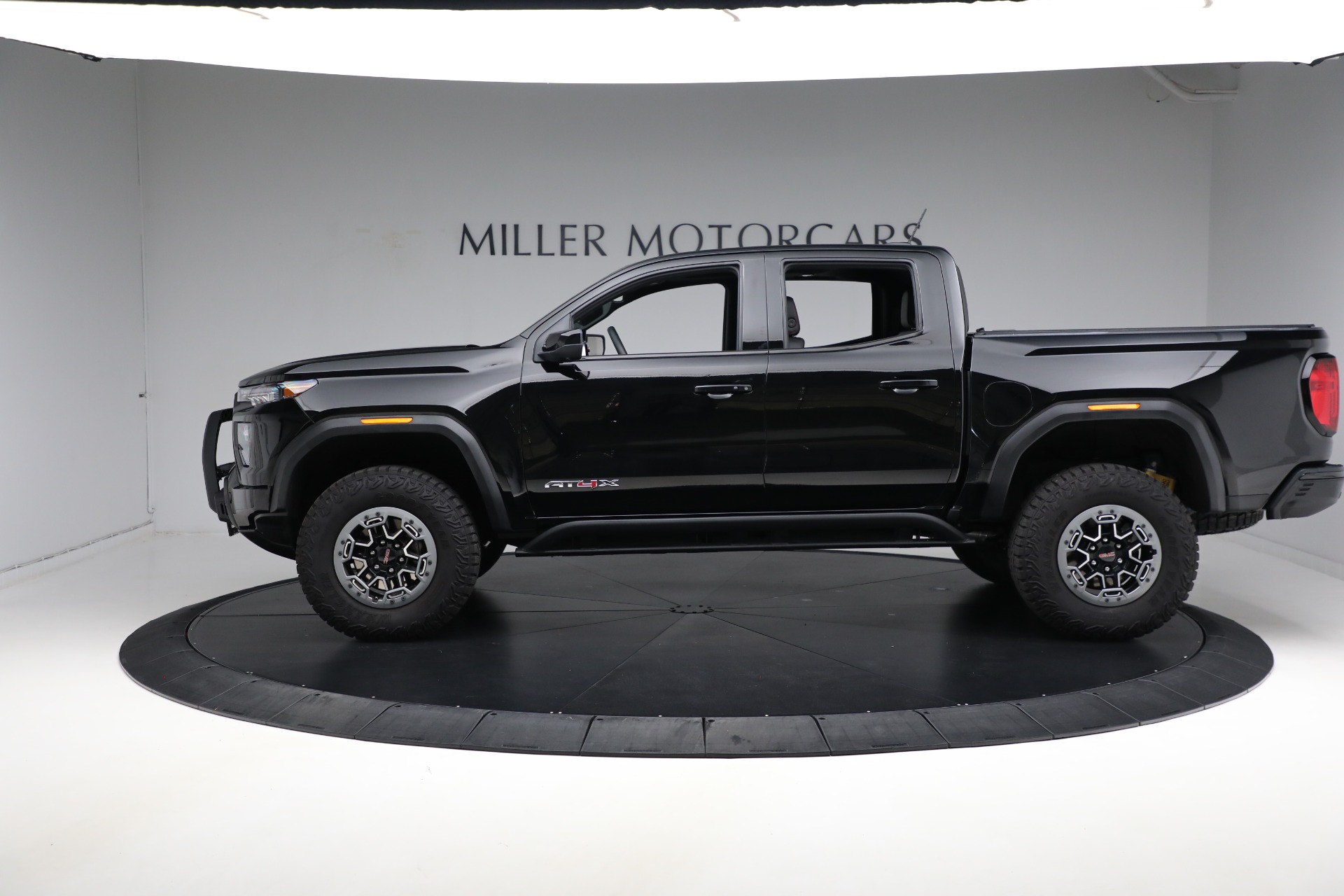 Used-2023-GMC-Canyon-AT4X