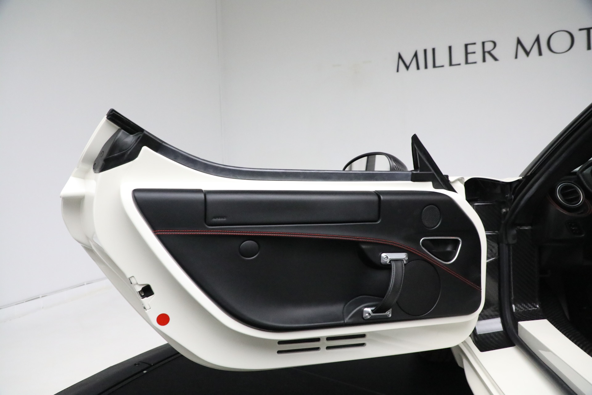 Used-2015-Alfa-Romeo-4C