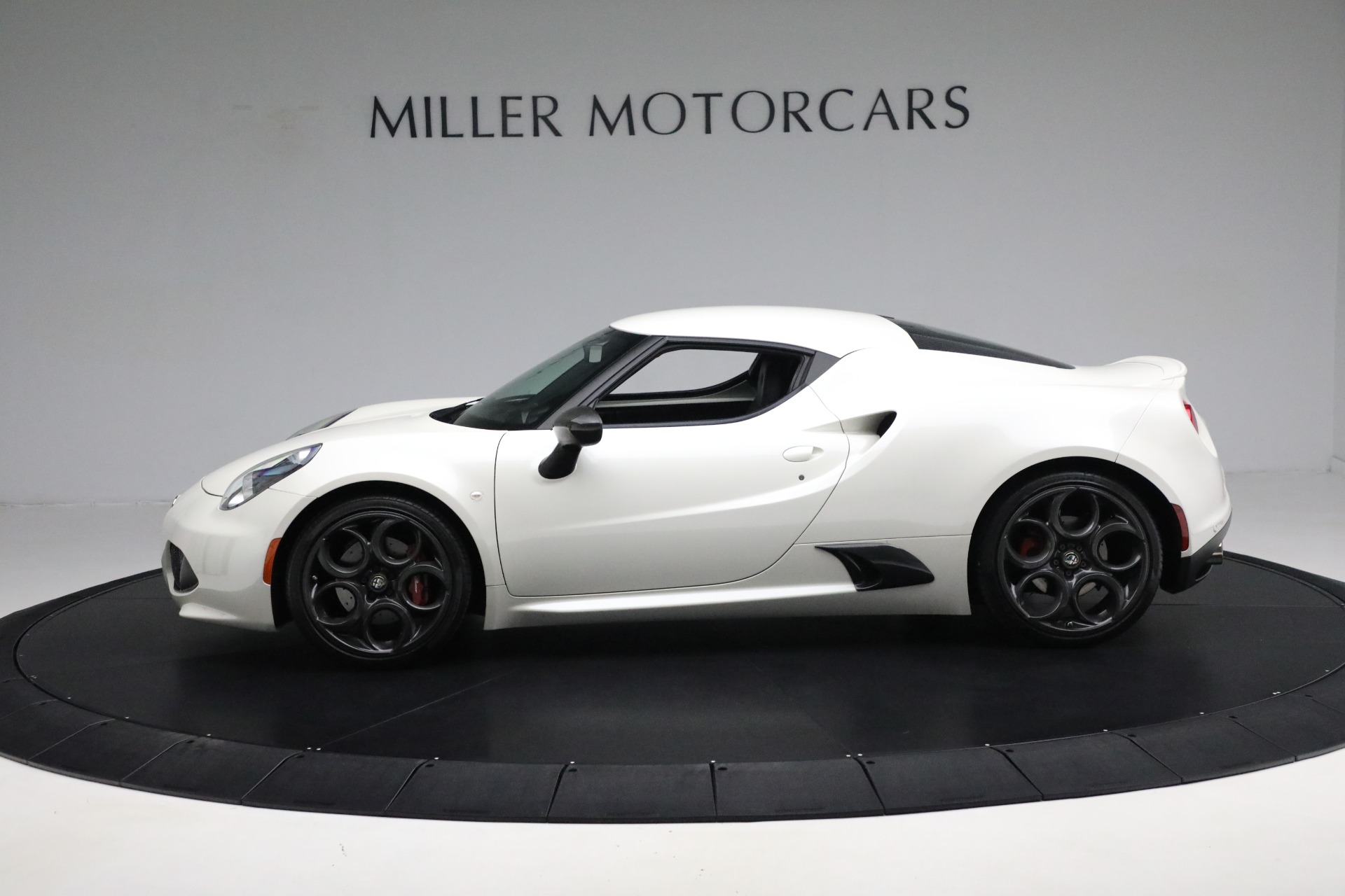 Used-2015-Alfa-Romeo-4C